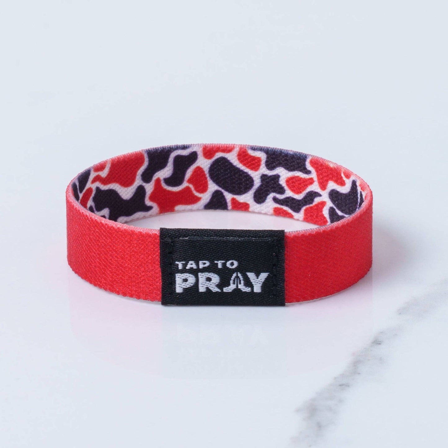 Tap To Pray® Wristband – Team Camo - Red & Black