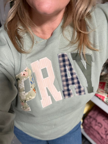 “PRAY” patch embroidered sweatshirt (SAGE)