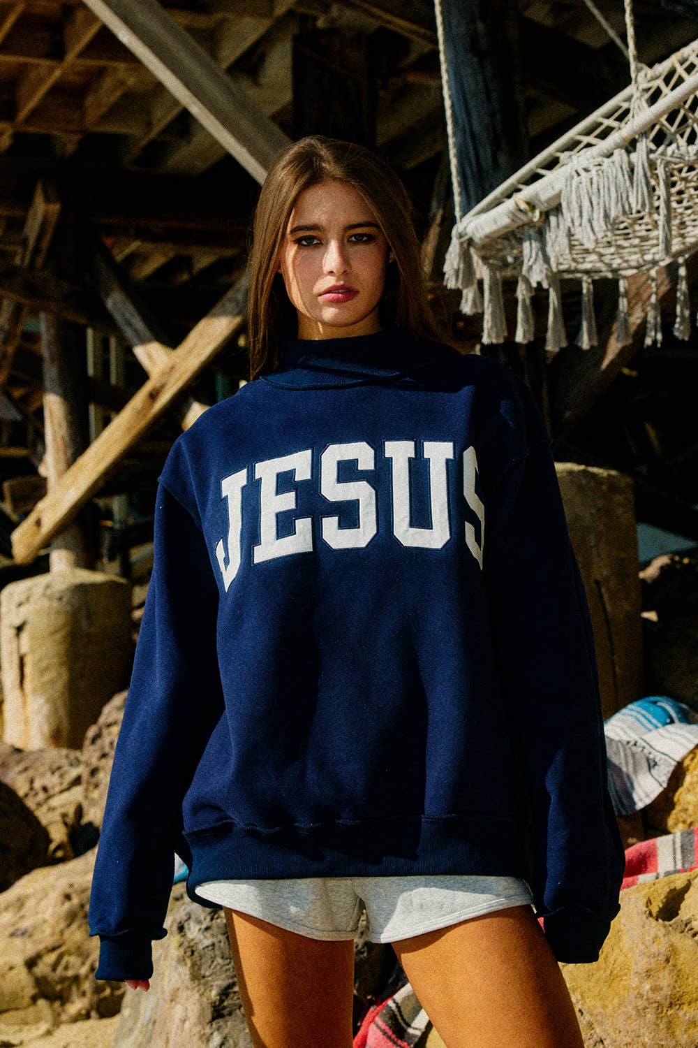 JESUS-Embroidered Mock Neck Sweatshirt : Bright Sage